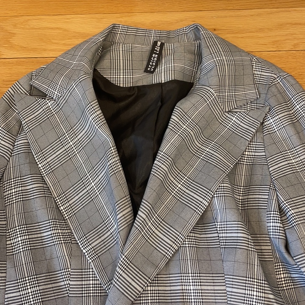 Lightweight, Oversized Patterned Gray Blazer - image 3